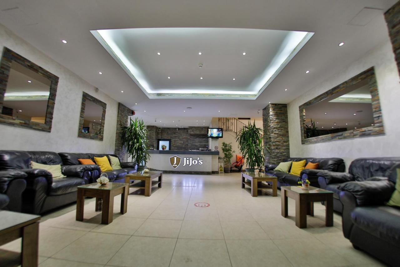 Jijo'S Hotel มามายา ภายนอก รูปภาพ