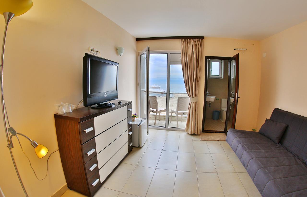 Jijo'S Hotel มามายา ภายนอก รูปภาพ