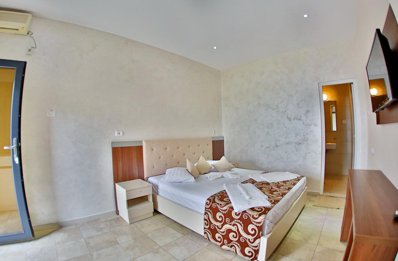 Jijo'S Hotel มามายา ภายนอก รูปภาพ