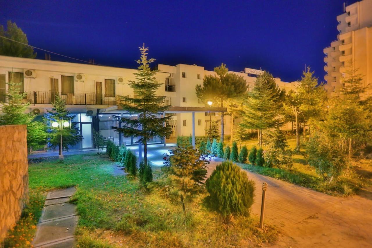 Jijo'S Hotel มามายา ภายนอก รูปภาพ